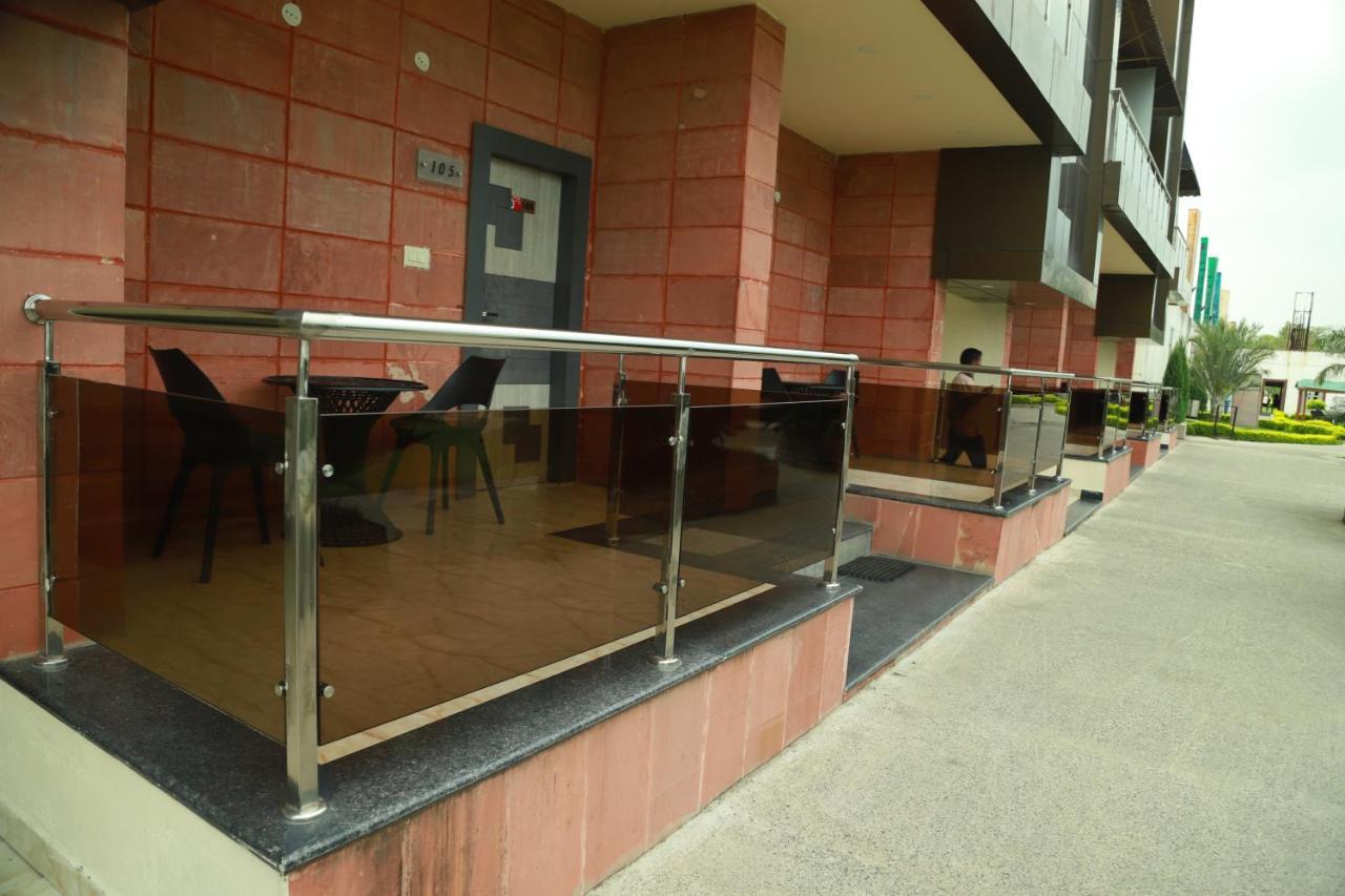 Hotel Sukhdeo Palace Gaya Exterior foto