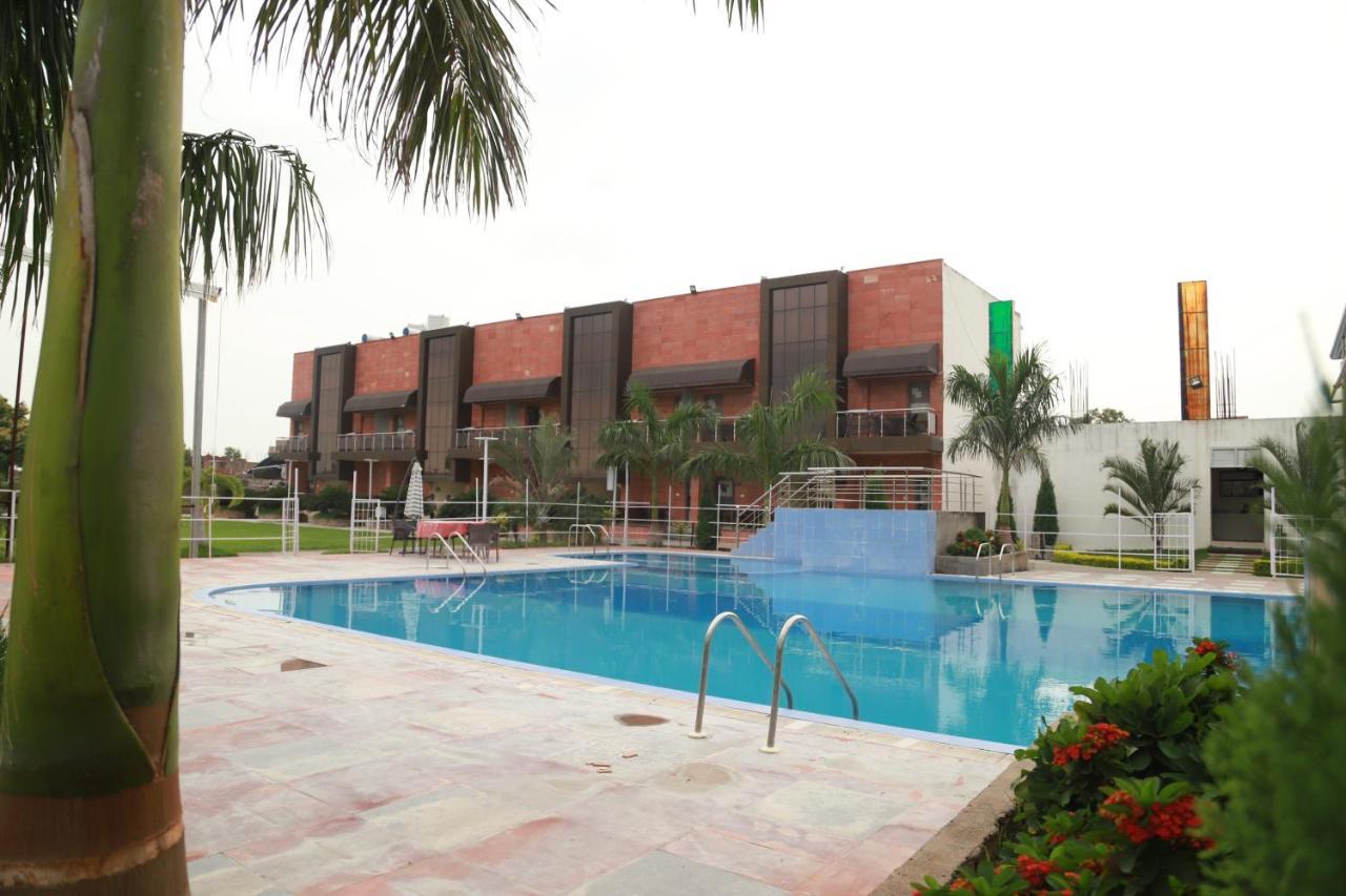 Hotel Sukhdeo Palace Gaya Exterior foto